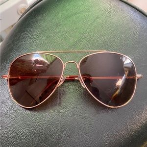Polarized aviator sun glasses